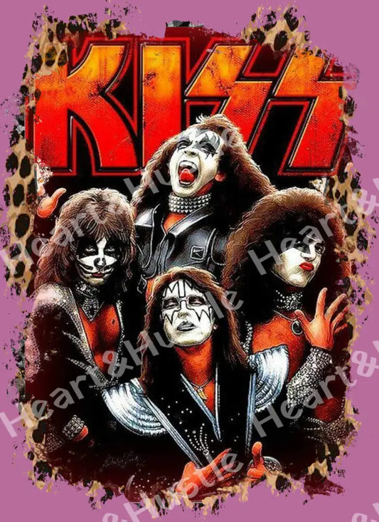 Kiss leopard